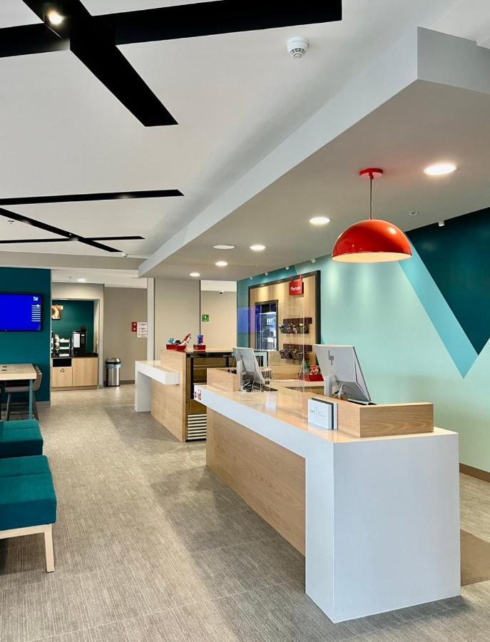 Avid Hotels - Guadalajara Av Vallarta Pte By Ihg Zapopan Exteriör bild